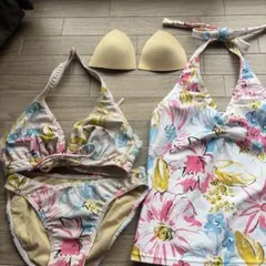 ビキニ　タンクトップ　3点セット　パット付き　新品＋中古品　可愛い花柄！のサムネイル