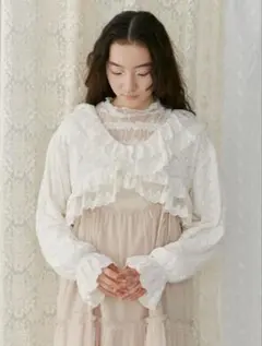 スカラップfrillボレロ