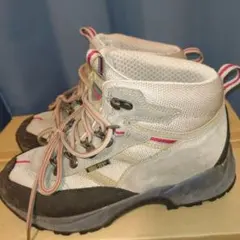 Item thumbnail for item 45c8a8ce-57b8-48b3-949f-8f60ffb52c69