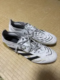 サッカースパイク(アディピュア) - メルカリ