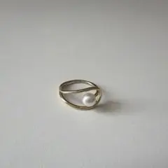 パール ゴールドカラー ウェーブリング