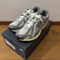 Item thumbnail for item 0df3d505-1f50-46ea-ad5c-5910bb38e1d8