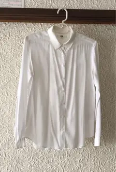 UNIQLO ホワイト 長袖シャツ Sサイズ