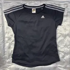 adidas ネイビー 半袖Tシャツ