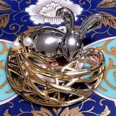 ✨エステール✨縁うさぎとお月様の箸置き✨ミキモトパール付 金属製箸置２個セット✨