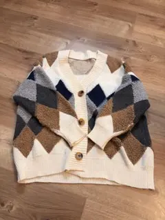 ダイヤモンド柄カーディガン アイボリー ブラウン