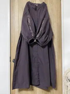 USED★サマンサモスモス★ふんわり袖刺繍ワンピース