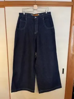 Item thumbnail for item 684f0749-7b82-4ee6-ba9b-b295a092c23f