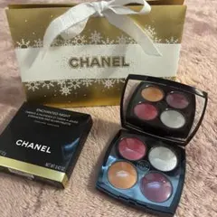 CHANELホリデー限定パレット　早い者勝ち