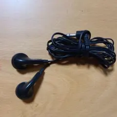 有線イヤホン ブラック 3.5mmジャック1.1m