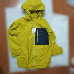 ブリーズ　ウィンドブレーカー 新品未使用