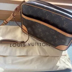 Louis Vuitton ショルダーバッグ