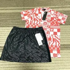 激レア赤シナワールド半袖半ズボンセットアップ - メルカリ