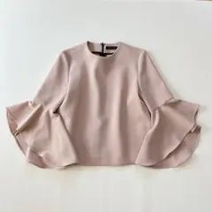 Mee様 専用✨完売品　ヨーコチャン　武井咲着用　フレアスリーブトップス