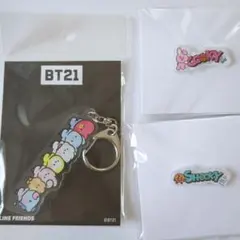 BT21アクリルキーホルダー　ピンバッジ2個