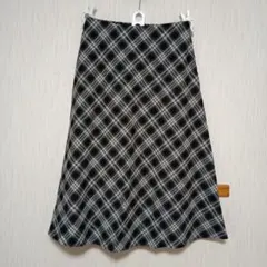 UNIQLO チェック柄 フレアスカート Mサイズ