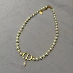 クリスチャンディオール　パールネックレス