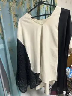 オズモーシス　レース使いアシメトリーブラウスのサムネイル