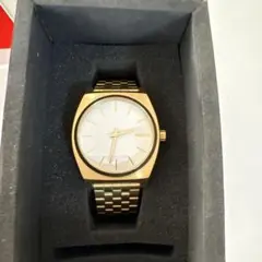 男女どちらでも【オシャレな北欧ブランド】⑦obaku 丸型 ゴールド 
