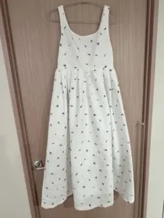 新品タグ付き　グレイル花柄ジャガードフレアワンピース　フリー