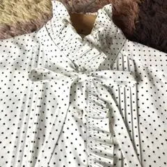 ⭐️レトロ古着　ドット柄　リボン　フリル　白　ブラウス⭐️昭和　ヴィンテージ 水玉