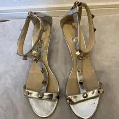JIMMY CHOO スタッズ サンダル シルバーのサムネイル