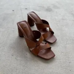 ZARA レザーブロックヒールサンダル