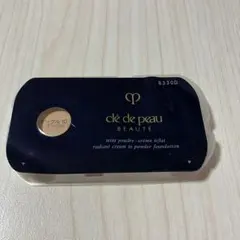 clé de peau パウダーファンデーション オークル 10