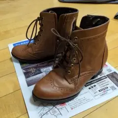 ブラウン レースアップブーツ 3cmヒール　22センチ