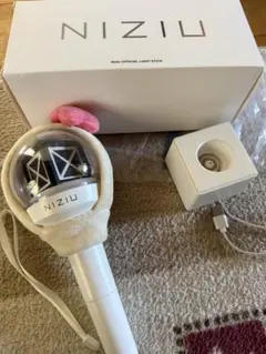 NIZIU 公式ペンライト ANO（アヤカ）カバー付き