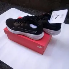 PUMA プーマ スニーカー ブラック 新品 箱付き　(28.0cm)のサムネイル