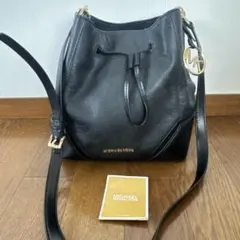 MICHAEL KORS 巾着型ショルダーバッグ　黒