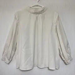 【美品】オフホワイトブラウス