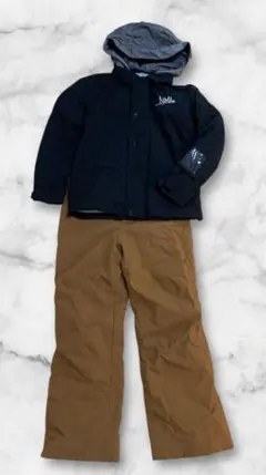 美品　nima 子ども用 スノーボードウェア セット　140