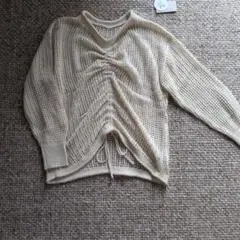 新品透かし編みアイボリーセーター