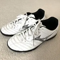 ミズノ　サッカートレーニングシューズ　22センチ