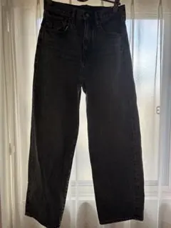 GU バレルレッグジーンズ