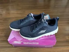 スケッチャーズ スニーカー