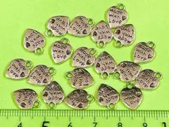 No.202　パーツ　ハート型　チャーム　シルバー　20個　ハンドメイド　レジン