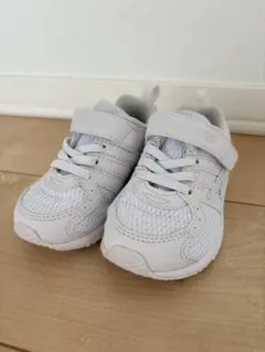 ホワイトメッシュキッズスニーカー