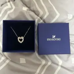 Swarovskiハート型 ネックレス