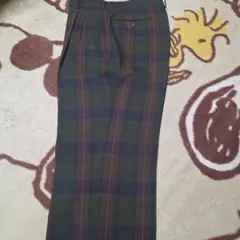 緑と茶色のチェック柄　スラックス