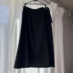 黒 ラップ膝丈フレアスカート