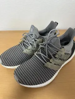 【中古】adidas UltraBOOST UNDEFEATED 26.0のサムネイル