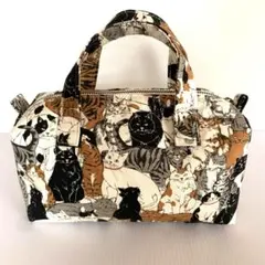 ［ハンドメイド］猫柄　コスメポーチ