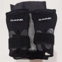 DAKINE　ダカイン　リストガード　メッシュバッグ付き