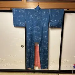 青い花柄の紬着物