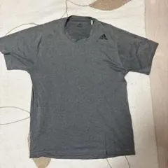 adidas グレー トレーニングトップス