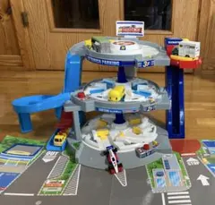 DXトミカパーキング 3階建て