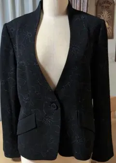 黒 花柄刺繍 ノーカラージャケット